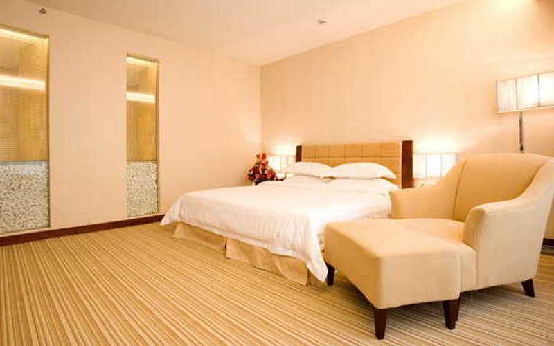 Long Zhou Grand Hotel Cantón Habitación foto